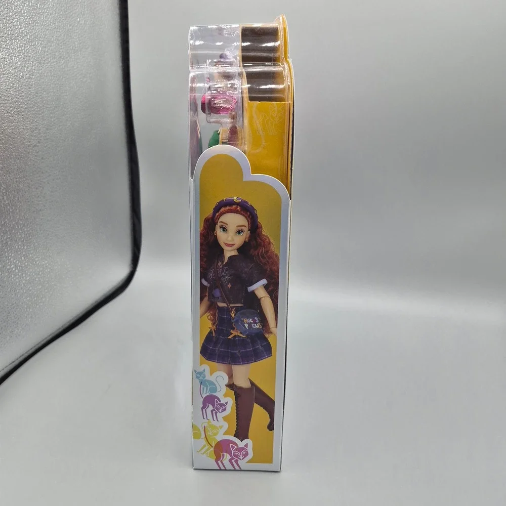 Disney ily 4EVER Hocus Pocus Inspired Doll 10+ Pieces Sanderson Sisters New
